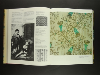 Wallpapers: A History and Illustrated Catalogue of the Collection in the Victoria and Albert Museum_写真2