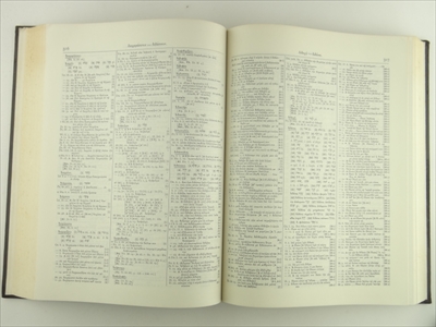 A Concordance to the Septuagint, and the Other Greek Versions of the Old Testament (Including the Apocryphal Books)_写真1