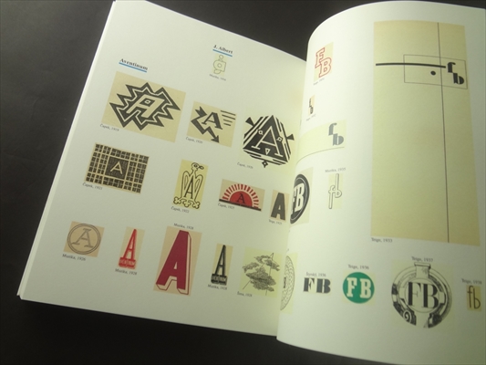 AVANTGARDA: Typography and Photomontage in Modernist Czech Book Production 1918-1938_写真8