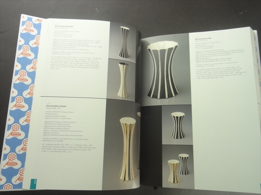 Artel: Umeni pro vsedni den 1908-1935_写真2