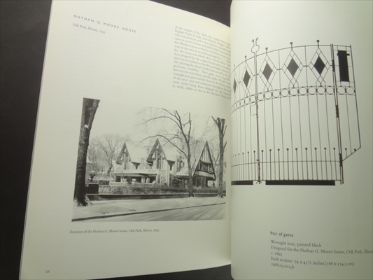 Frank Lloyd Wright: Preserving an Architectural Heritage; Decorative Designs from The Domino's Pizza Collection_写真1