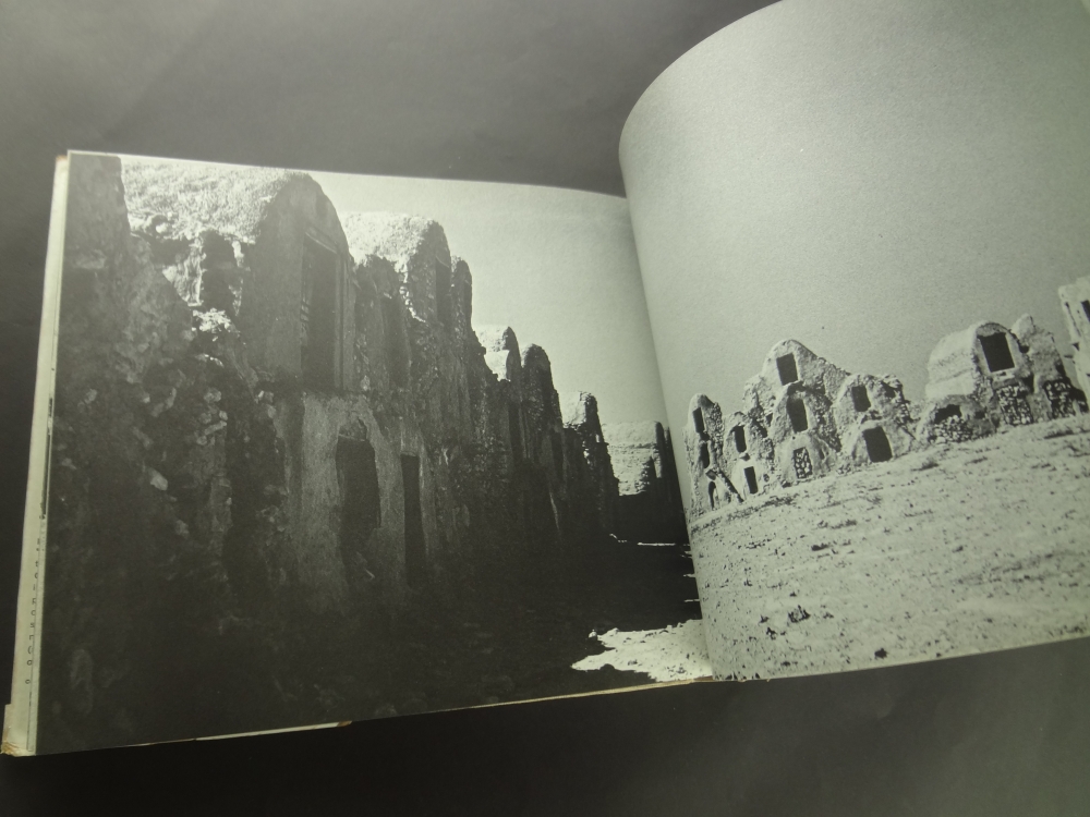 Villages in the Sun: Mediterranean Community Architecture6