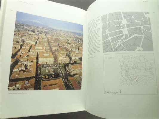 La piazza storica italiana. Analisi di un sistema complesso_写真7