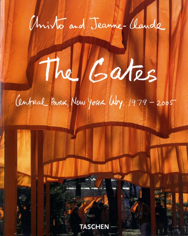Christo and Jeanne-Claude: The Gates, Central Park, New York City, 1979-2005_写真