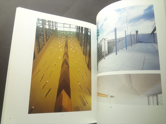 Peter Panyoczki Monographie_写真3