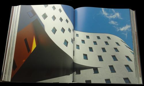 Hermann & Valentiny and Partners: Codes_写真4