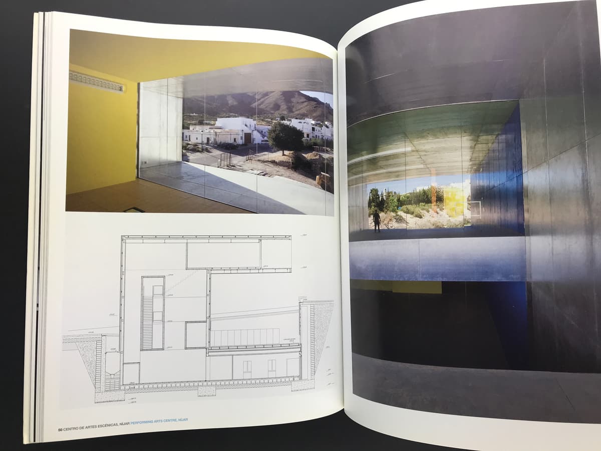 2G 51 MGM: Morales Giles Mariscal (Revista)_写真1